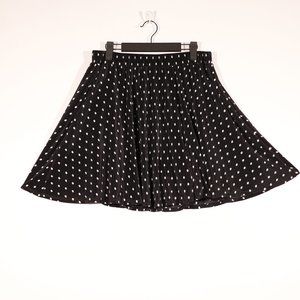 EUC Polkadot Bebe Skirt Size Large